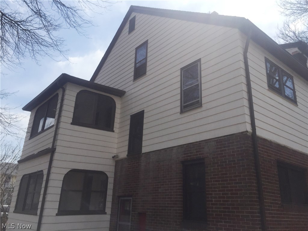 Meadowbrook 01 - Residential Income