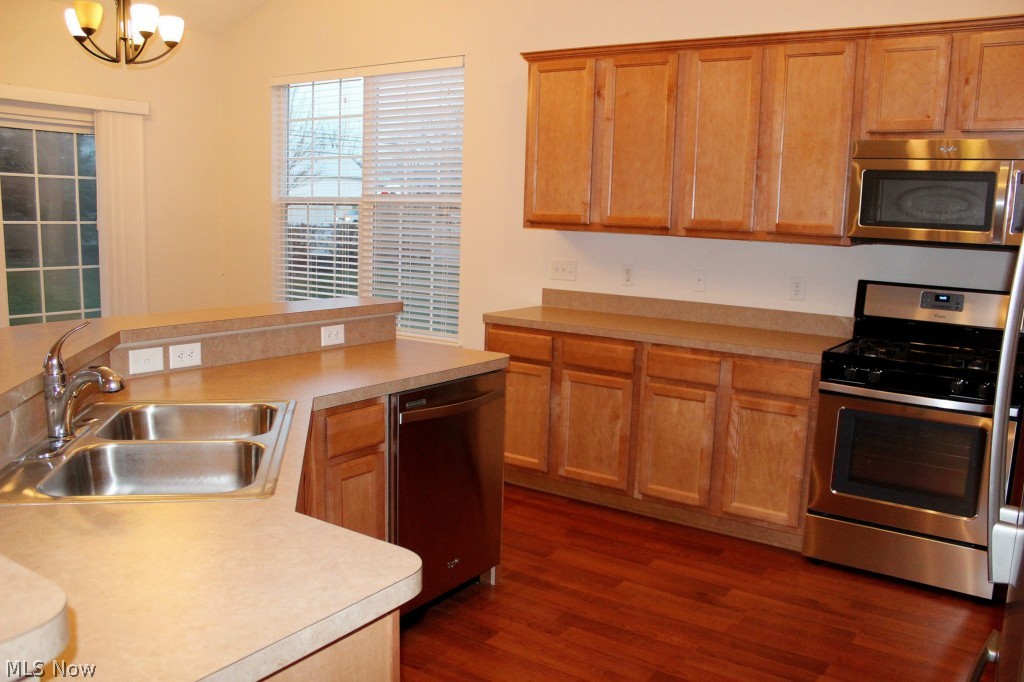 Village/Waterside Xings South - Residential