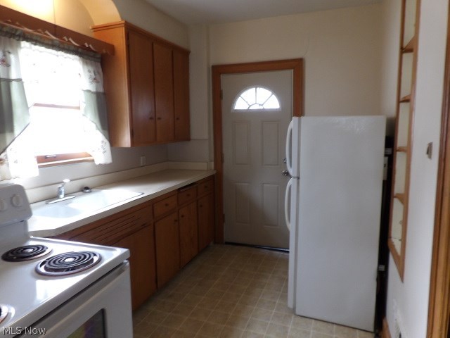 H W Davis Land Co - Residential Lease