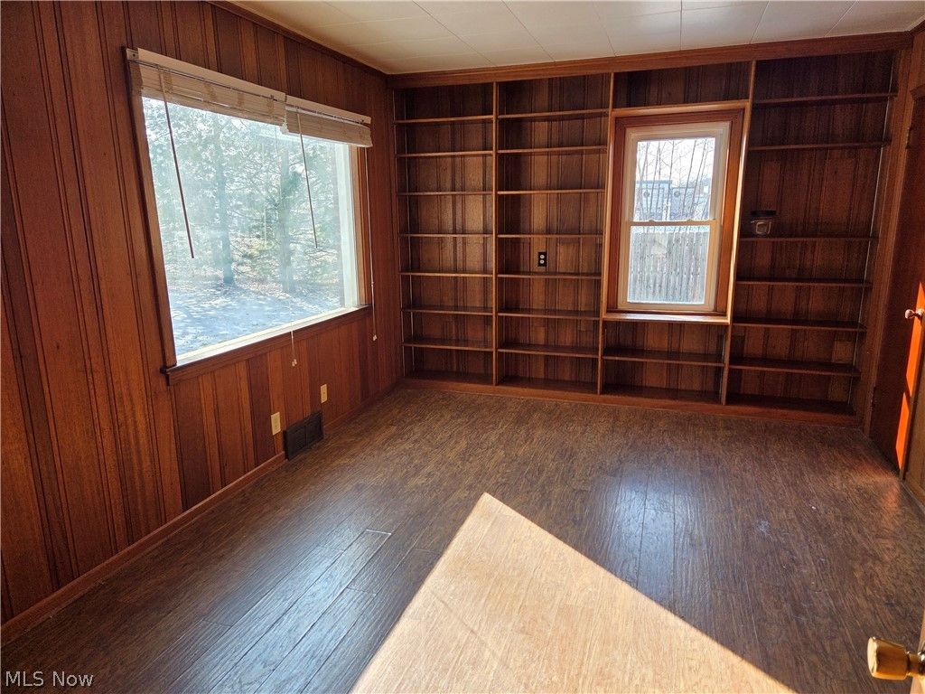 Photo of 3976 Faircrest Street SW, Canton, OH 44706 (MLS # 5198825)