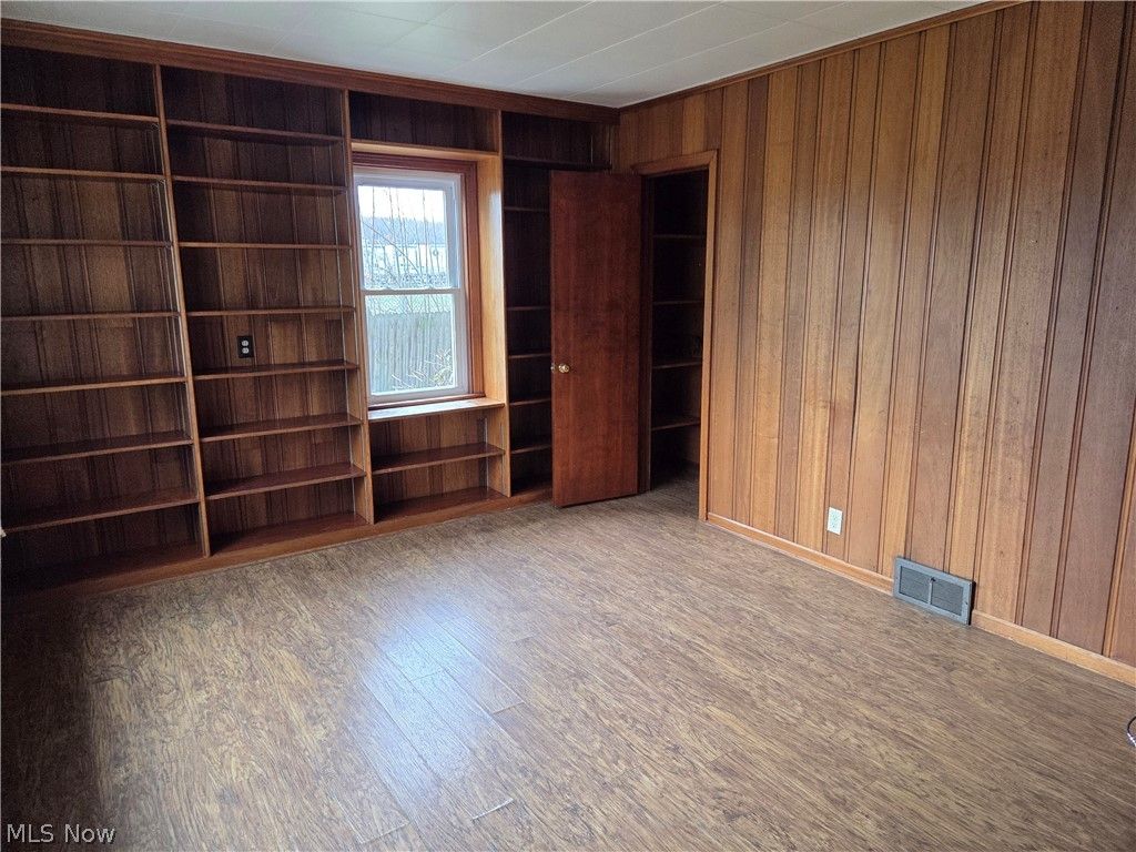 Photo of 3976 Faircrest Street SW, Canton, OH 44706 (MLS # 5198825)