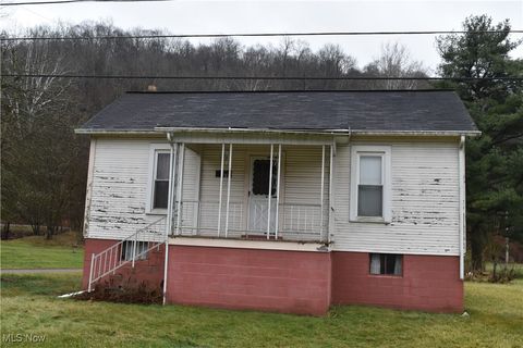 Photo of 52140 Home Street, St Clairsville, OH 43950 (MLS # 5178354)