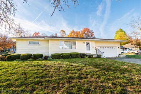 Photo for 146 E Woodsdale Avenue