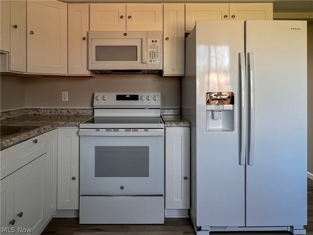 Oberlin Ave Realty Co - Residential Lease