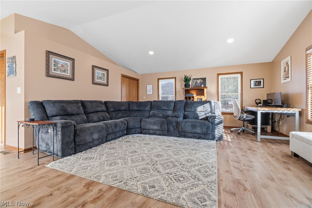 Laurel Ridge - Residential