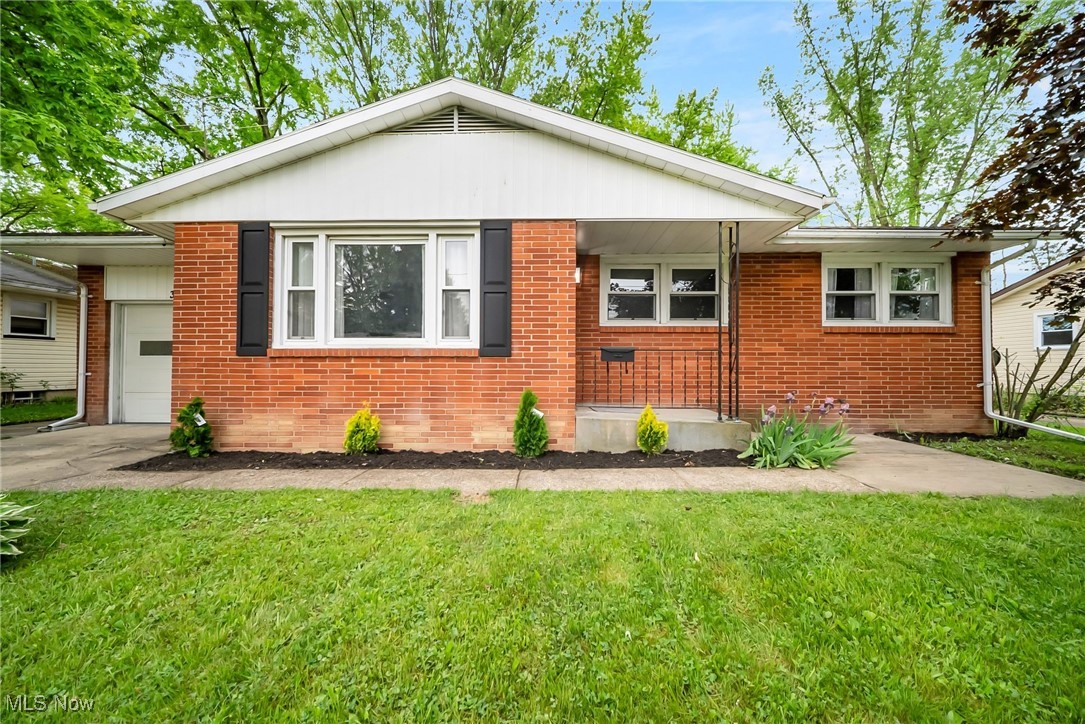 3039 Starlite Drive, Warren, Ohio image 1