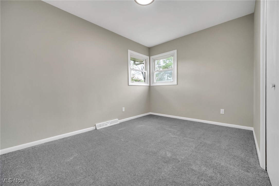 3039 Starlite Drive, Warren, Ohio image 16