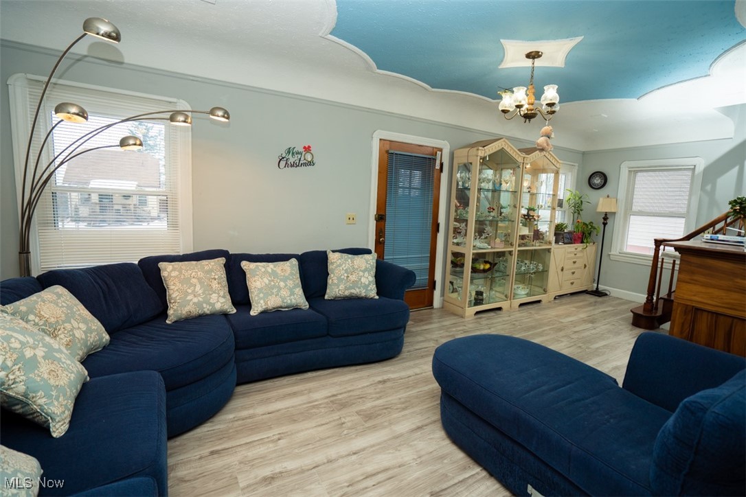8513 Fernhill Ave, Parma, Ohio image 5