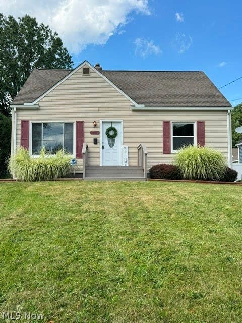 Homes For Sale - 715 E Catawba Avenue<br/> Akron, OH 44306