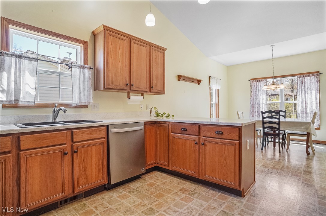 187 Patrick John Drive, Wadsworth, Ohio image 21