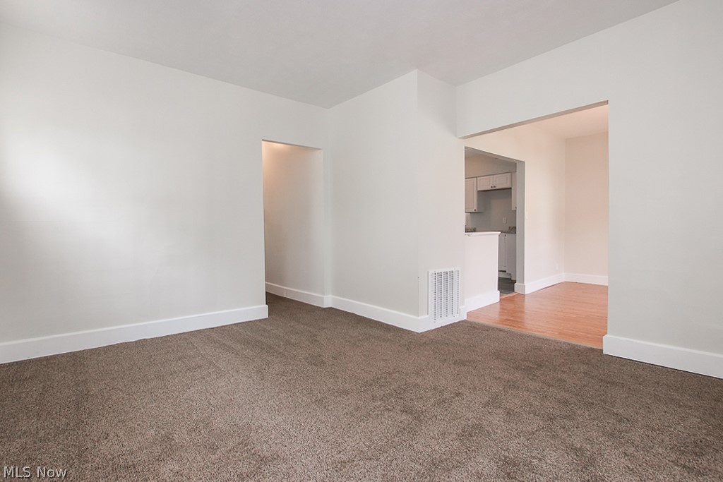 Tuxedo Farms - Residential Lease