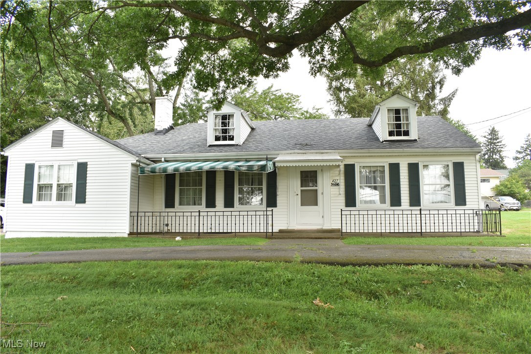 Full of character and charm, this 3-bedroom, 2.5-bath ranch sits on a generous 0.61-acre corner lot and offers timeless appeal with solid bones. Built in the 1930s, the home features a circular driveway, detached 2-car garage, covered front porch, and a back patio—perfect for enjoying quiet mornings or evening gatherings.
Inside, the layout includes three bedrooms, two full baths on the main floor, and a half bath in the lower level. Much of the home appears to retain original features, including what looks like hardwood flooring, offering a great opportunity for someone to make it their own.
While the home has not been updated, the roof is approximately 2 years old and the heating and cooling systems are less than 10 years old. Conveniently located near shopping, dining, and the local hospital.
Whether you're looking to restore its vintage charm or create your own vision, this property offers a great foundation in a desirable location.