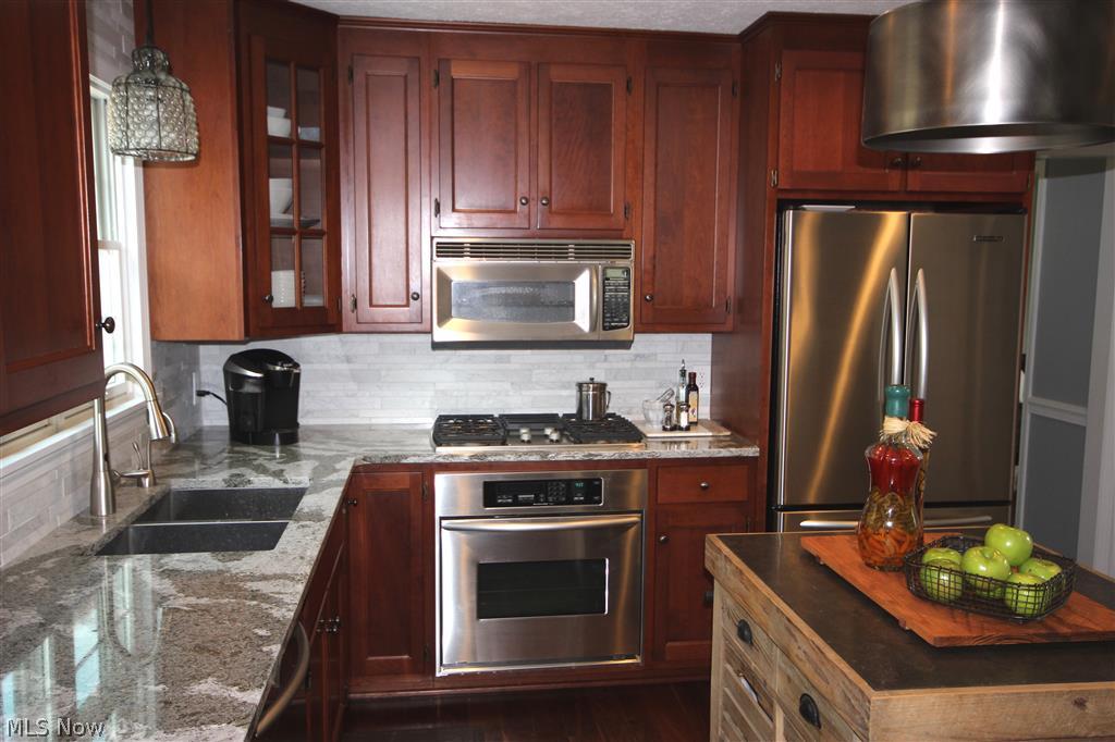 Foxchase Hills - Residential