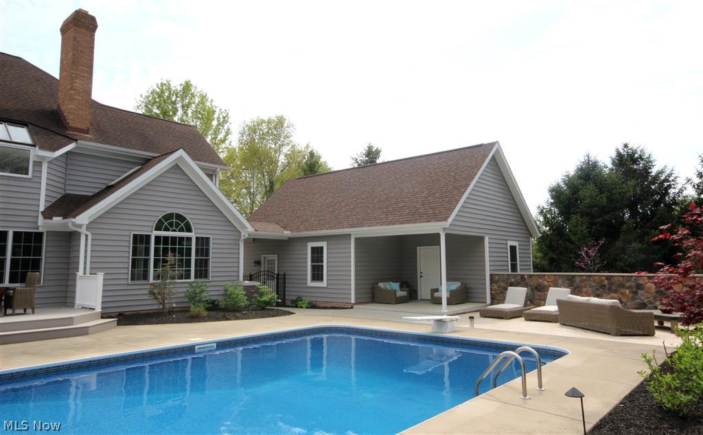 Foxchase Hills - Residential