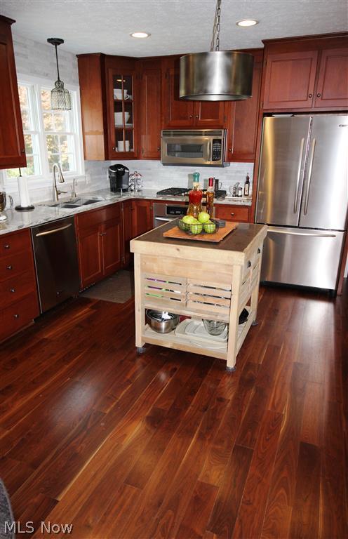 Foxchase Hills - Residential