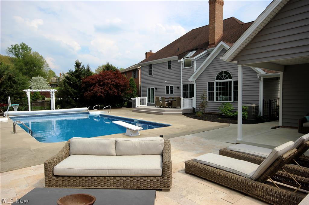 Foxchase Hills - Residential