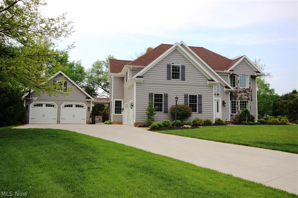 Foxchase Hills - Residential