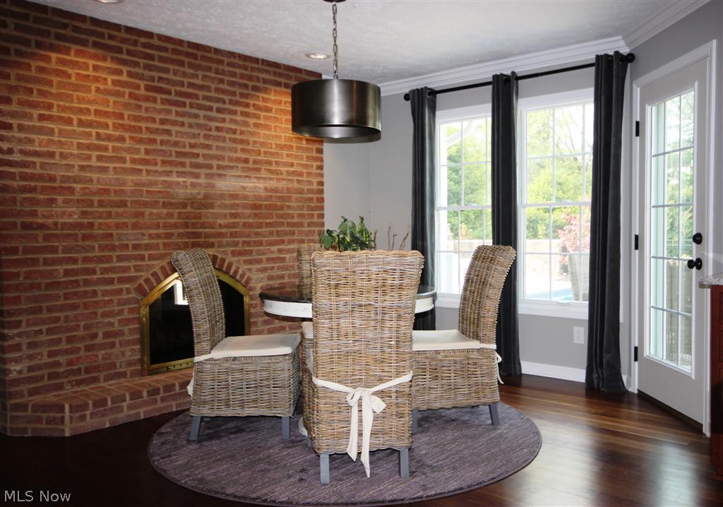 Foxchase Hills - Residential