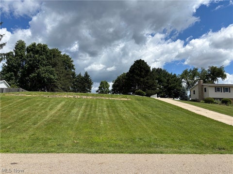 Vacant Land For Sale - 1133 Scenicrest Street<br/> Stark County, Uniontown, OH 44685