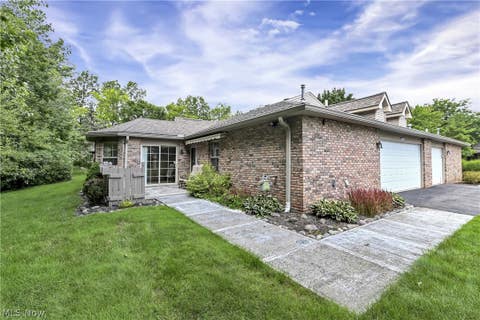 Homes For Sale - 2870 Shakespeare Lane<br/> Lorain County, Avon, OH 44011