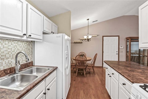 Tiny photo for 2870 Shakespeare Lane, Avon, OH 44011 (MLS # 5237994)