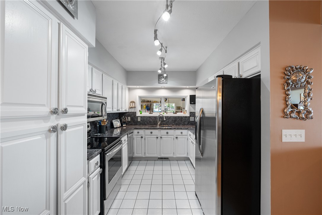 Caston - Residential