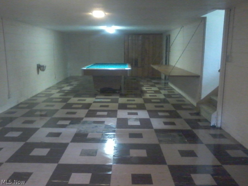 Zane R & Virjean Tollis Falls - Residential