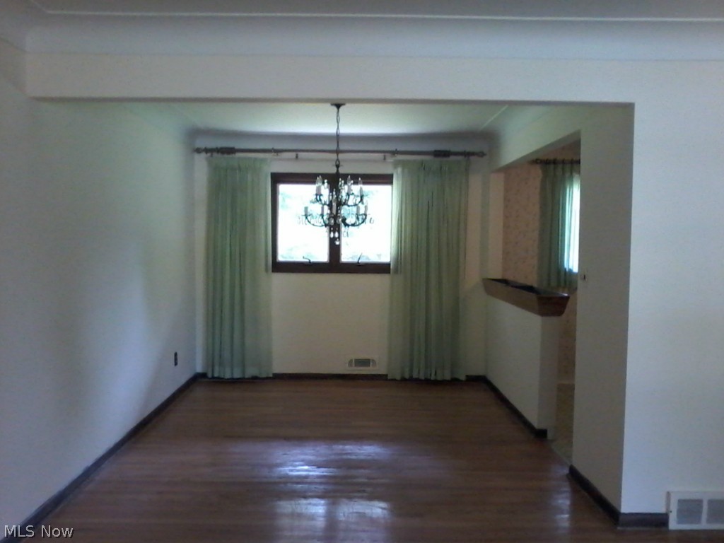 Zane R & Virjean Tollis Falls - Residential