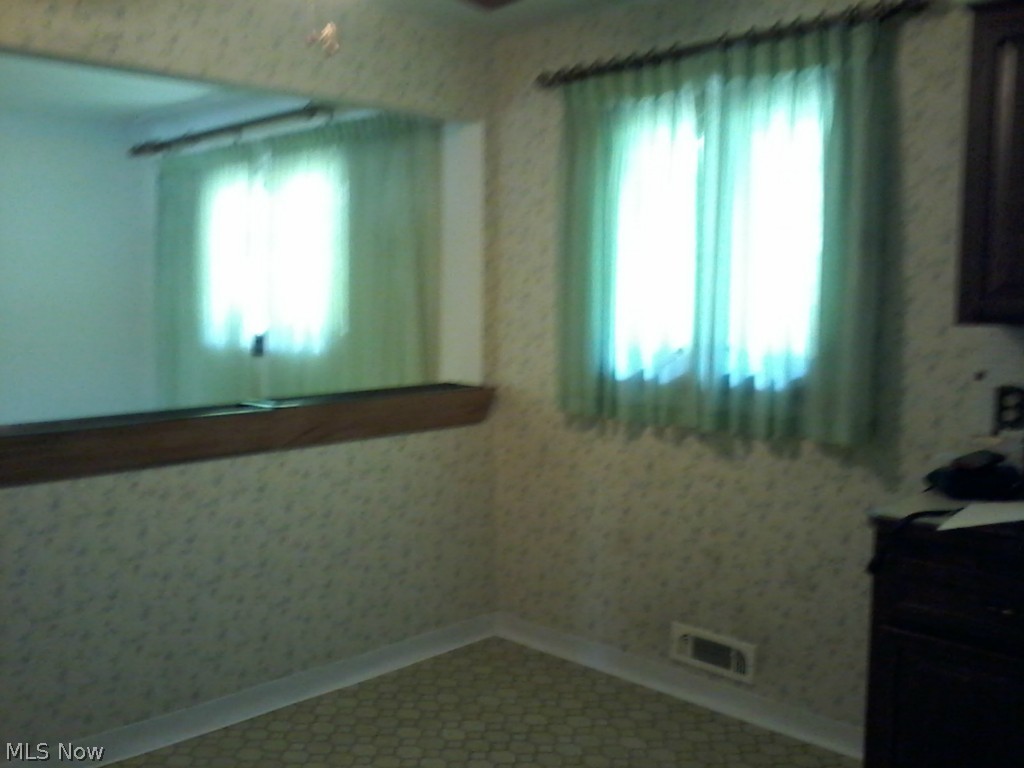 Zane R & Virjean Tollis Falls - Residential