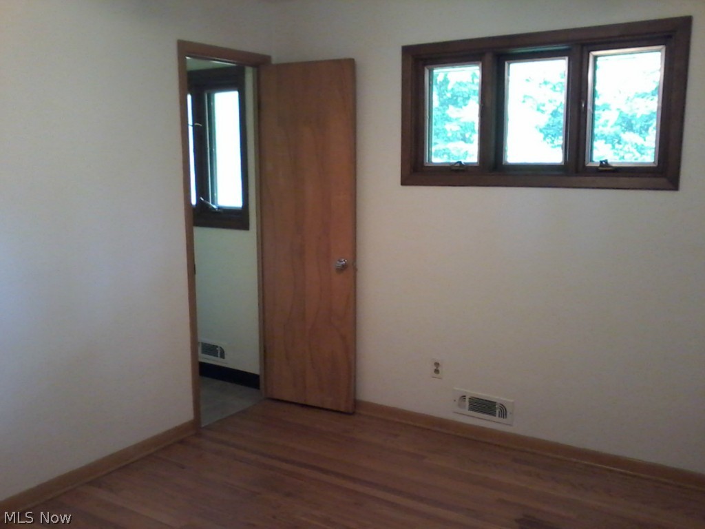 Zane R & Virjean Tollis Falls - Residential