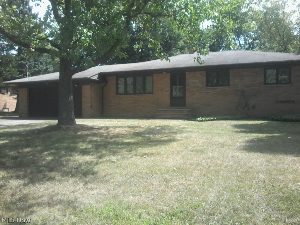 Zane R & Virjean Tollis Falls - Residential