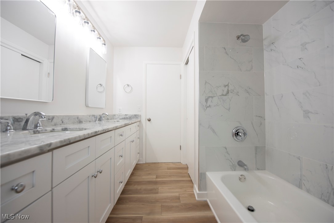 10015 Vista Drive, North Royalton, Ohio image 32