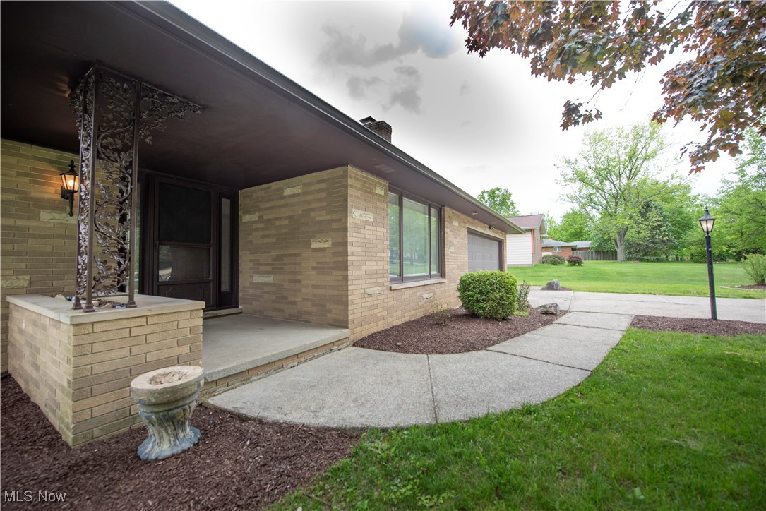 10015 Vista Drive, North Royalton, Ohio image 3