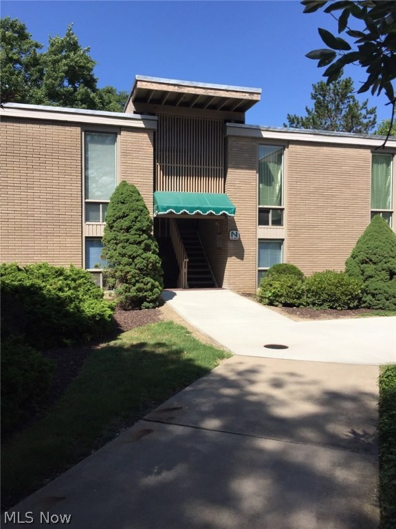 Brecksville West Condo - Residential