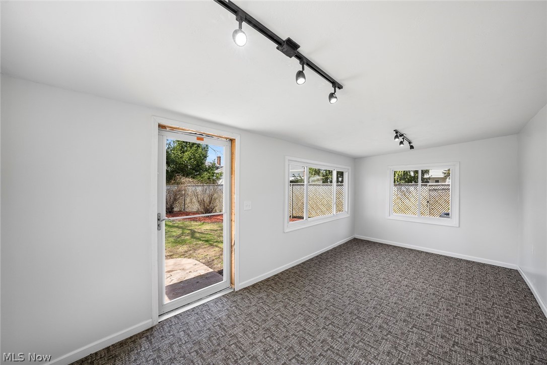 Shawnee Lake - Residential