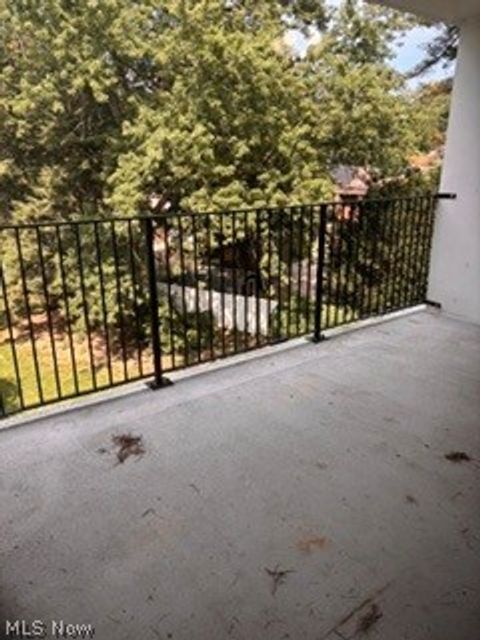 Tiny photo for 2331 E Market Street #318, Akron, OH 44312 (MLS # 5205575)