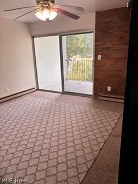 Tiny photo for 2331 E Market Street #318, Akron, OH 44312 (MLS # 5205575)
