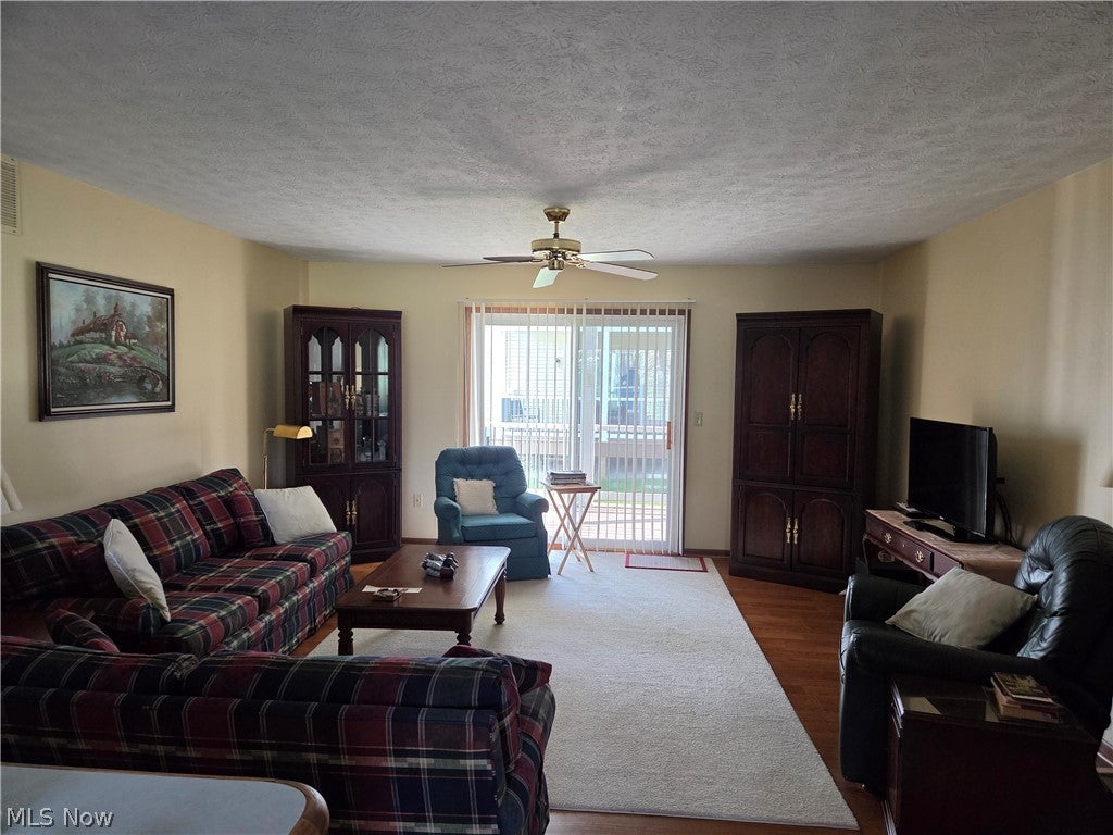 736 Tollis Parkway