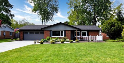 Photo of 28601 Holly Drive, North Olmsted, OH 44070 (MLS # 5204260)