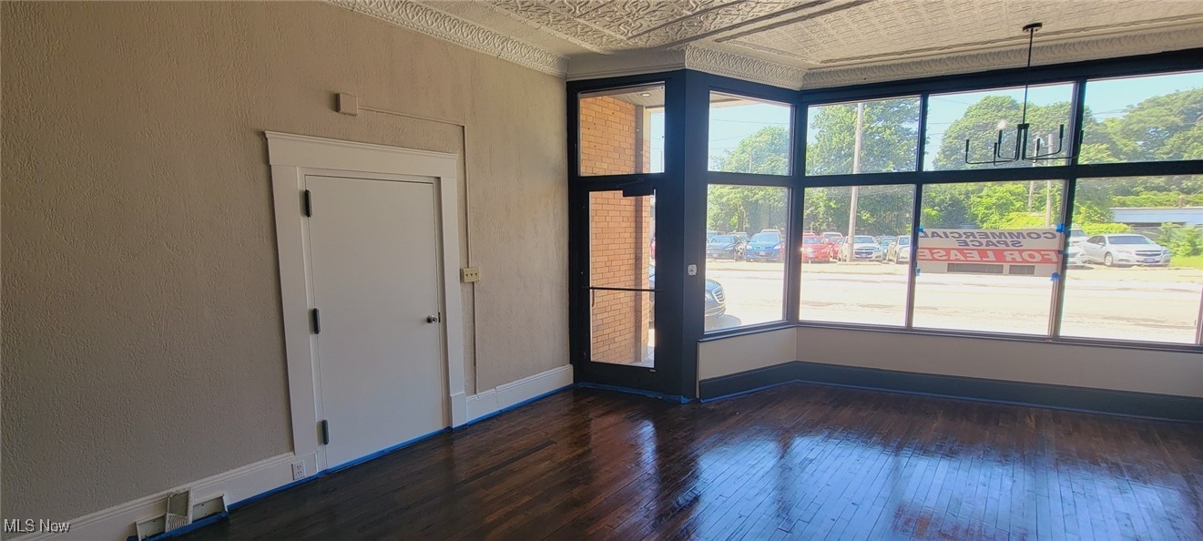 Sapp - Commercial Lease