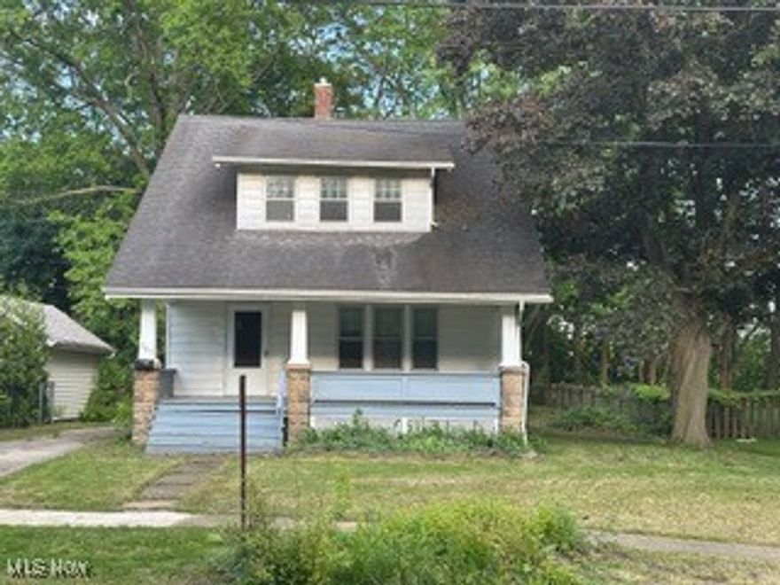 Charming Colonial with a lot of potential in Kent.  This 3 Bedroom, 1.5 Bathroom offers a great opportunity for Homeowners and Investors.   Situated on a 60x150 lot and just minutes from Downtown Kent and Kent State University, this home has a lot of character including original woodwork and is ready for you to do the finishing touches.  A brand new furnace was recently installed.  The roof is approximately 15 years old.  Plumbing and Electric have had some upgrades also.