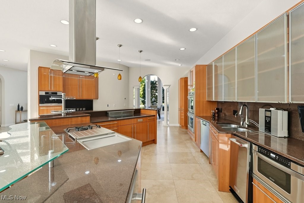 Highland Heights, Ohio 44143, United States, 4 Bedrooms Bedrooms, ,6 BathroomsBathrooms,Residential,Active,224510