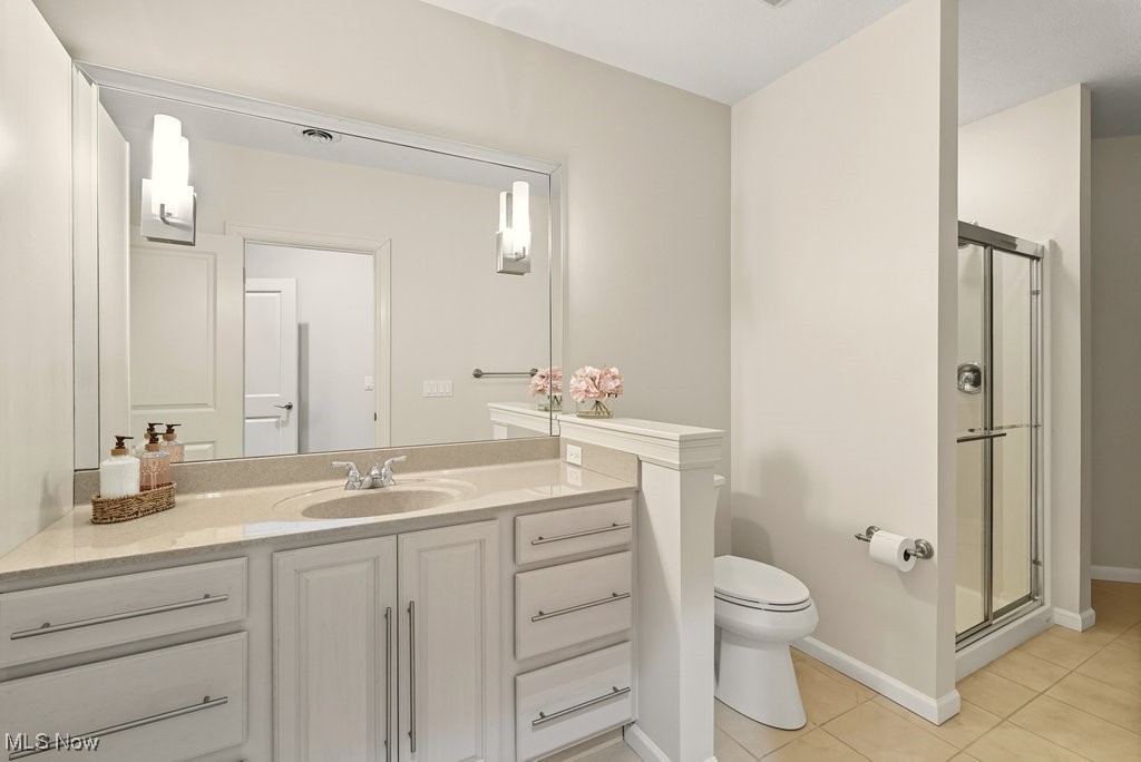 Highland Heights, Ohio 44143, United States, 4 Bedrooms Bedrooms, ,6 BathroomsBathrooms,Residential,Active,224510