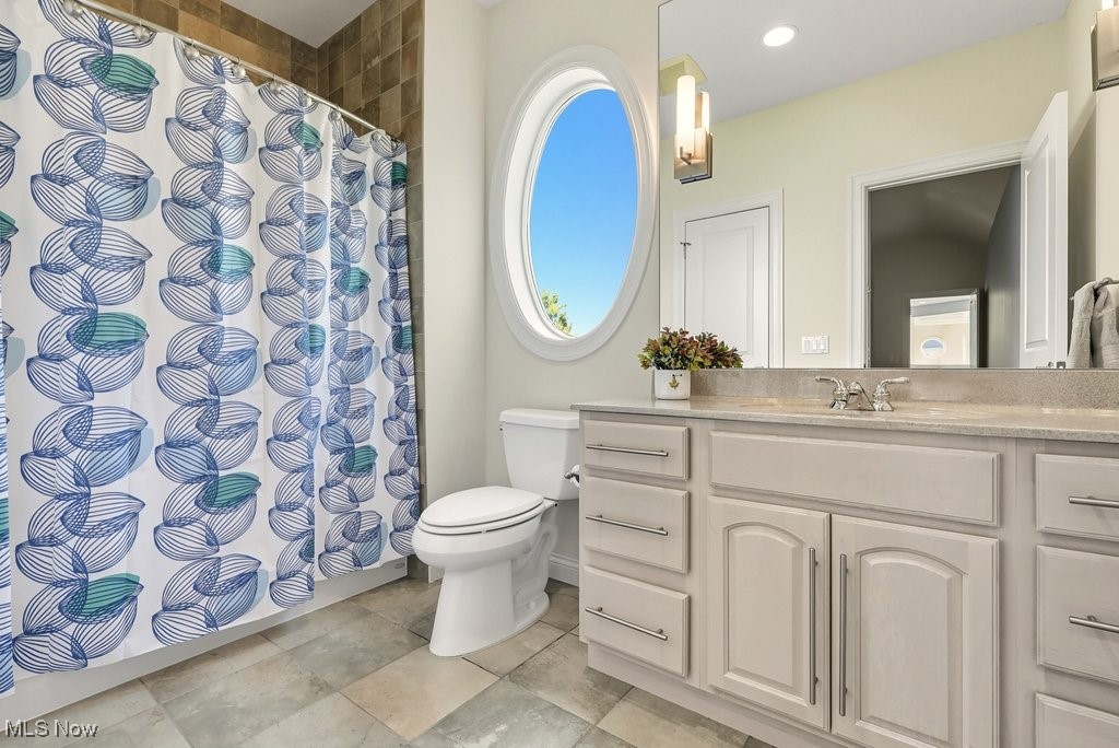 Highland Heights, Ohio 44143, United States, 4 Bedrooms Bedrooms, ,6 BathroomsBathrooms,Residential,Active,224510