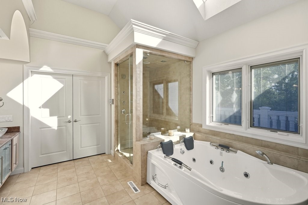 Highland Heights, Ohio 44143, United States, 4 Bedrooms Bedrooms, ,6 BathroomsBathrooms,Residential,Active,224510