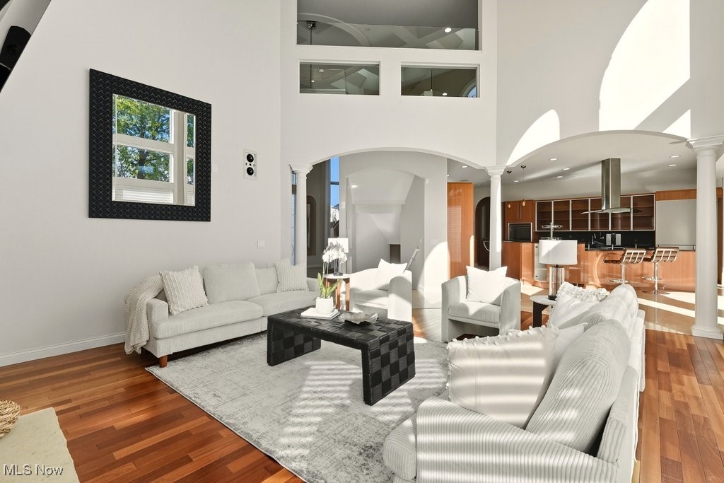 Highland Heights, Ohio 44143, United States, 4 Bedrooms Bedrooms, ,6 BathroomsBathrooms,Residential,Active,224510