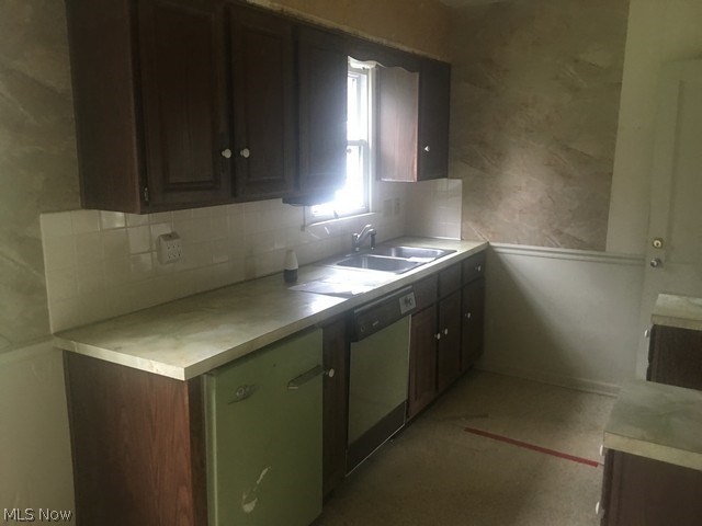 Rex Blvd - Residential