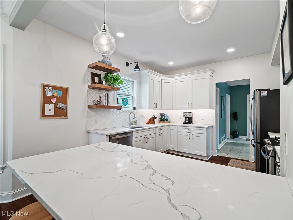 6213 W Clinton Avenue, Cleveland, Ohio image 14