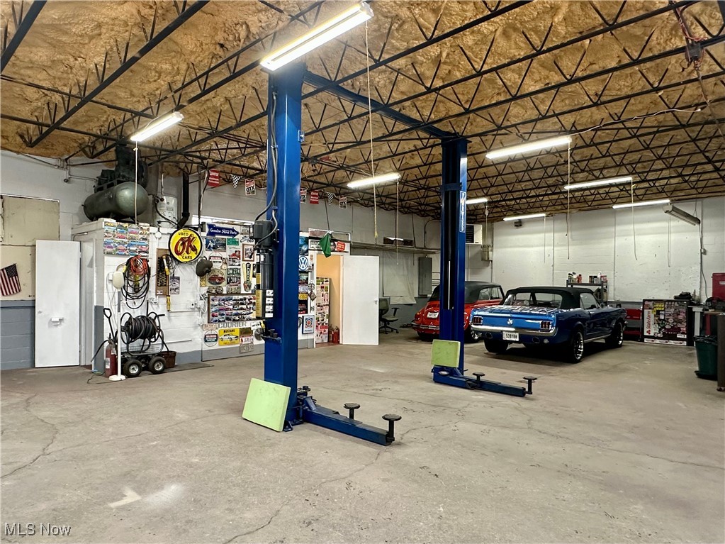 Niles City - Commercial Sale