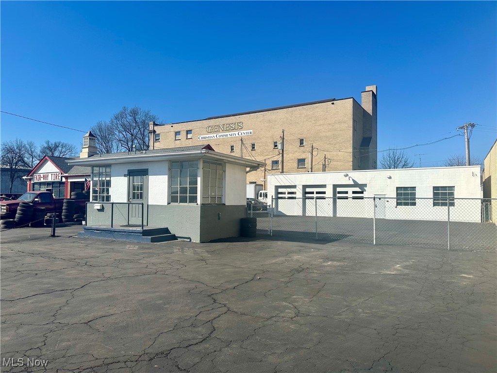 Niles City - Commercial Sale